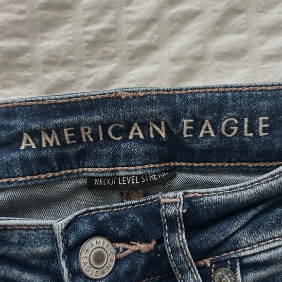 American eagle next level stretch dark wash denim shorts - Picture 2 of 3